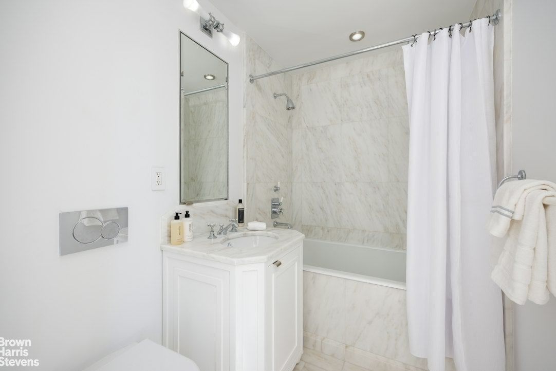 Real estate property located at 18 GRAMERCY #14, New York, Gramercy Park, New York City, NY, US