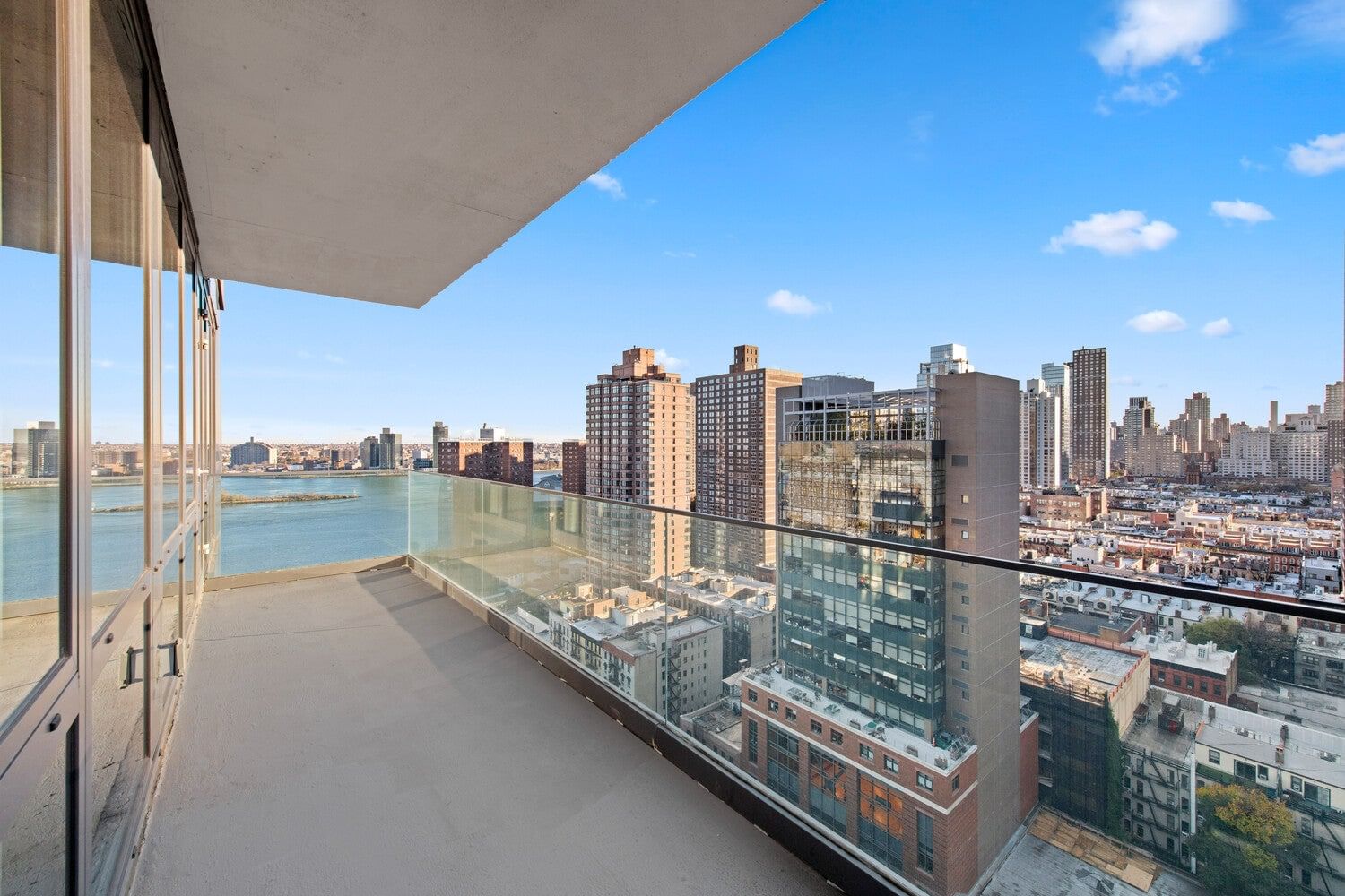 Real estate property located at 302 96TH PENTHOUSE, New York, Yorkville, New York City, NY, US