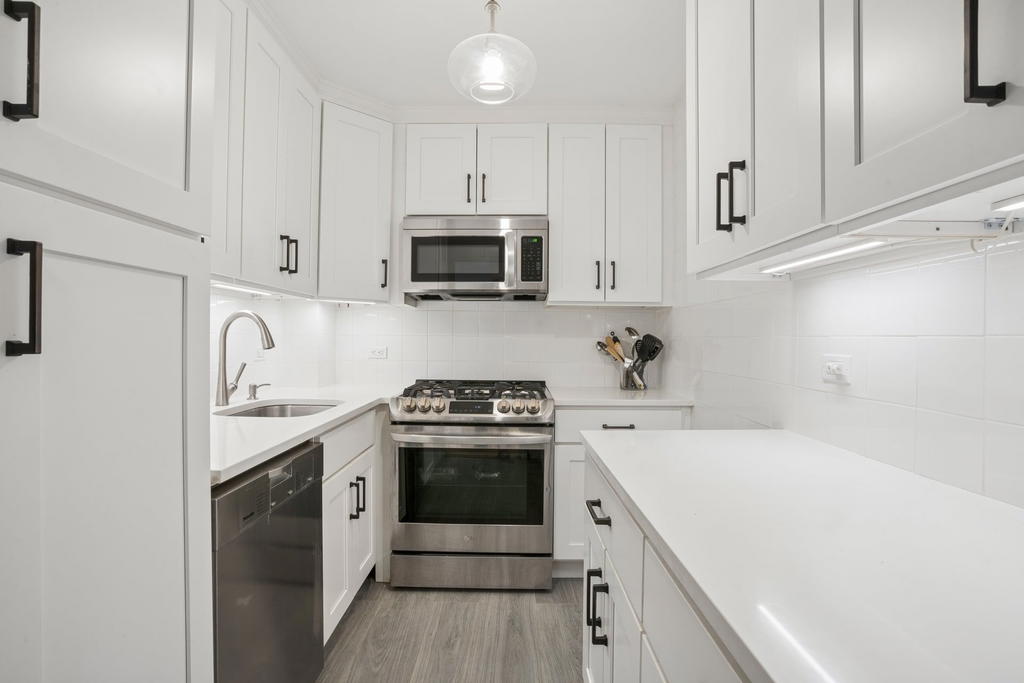 Real estate property located at 400 77TH #11F, New York, Lenox Hill, New York City, NY, US
