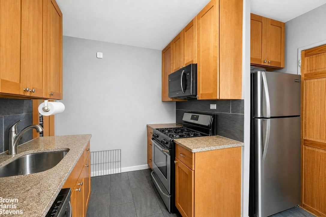 Real estate property located at 1020 GRAND CONCOURSE #10V, Bronx, Concourse Village, New York City, NY, US