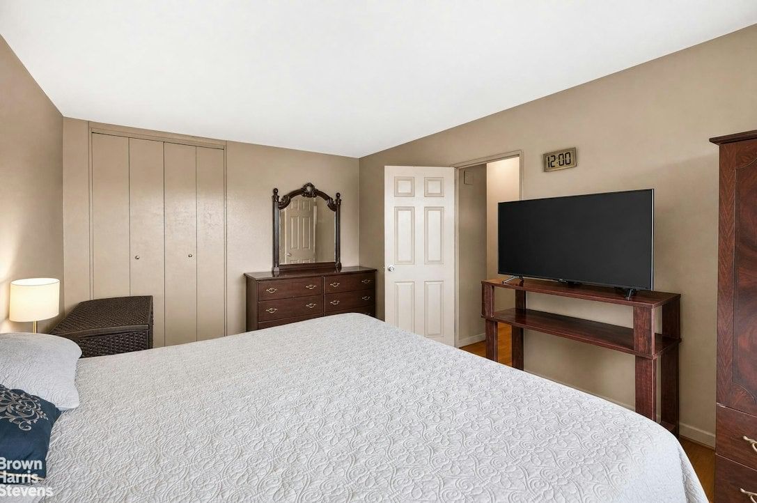 Real estate property located at 1020 GRAND CONCOURSE #10V, Bronx, Concourse Village, New York City, NY, US