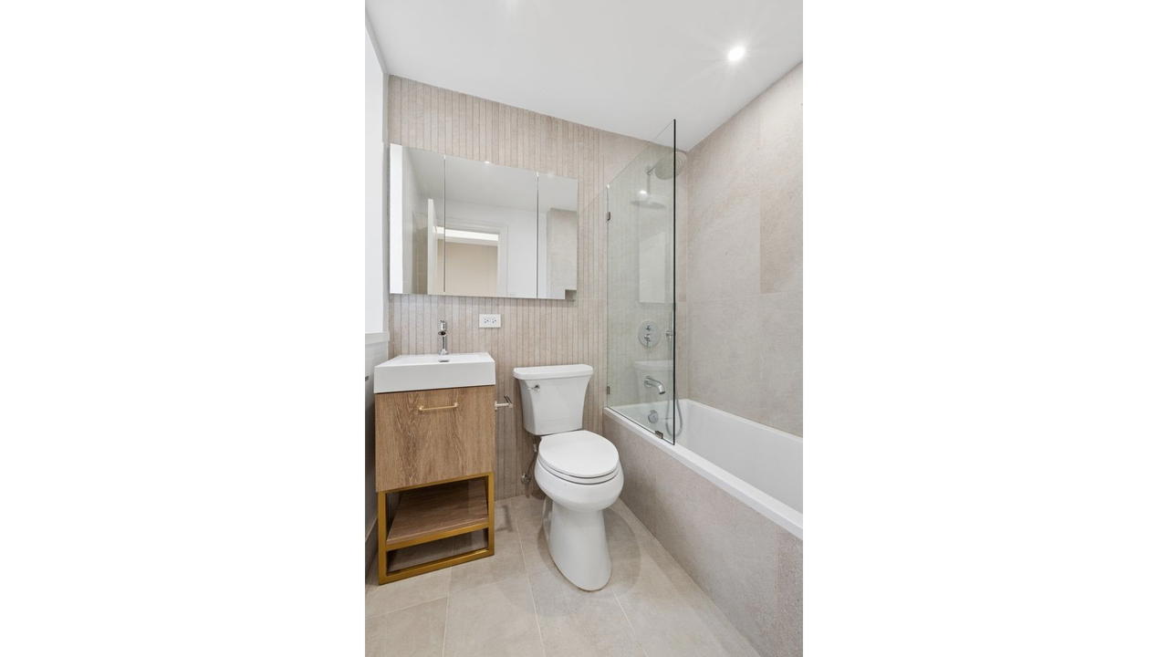 Real estate property located at 35 90TH #8F, New York, Upper West Side, New York City, NY, US