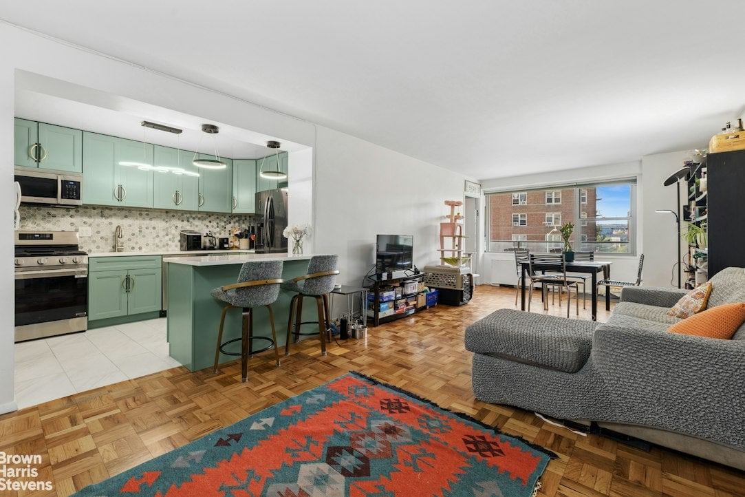 Real estate property located at 2500 JOHNSON #4K, Bronx, Spuyten Duyvil, New York City, NY, US