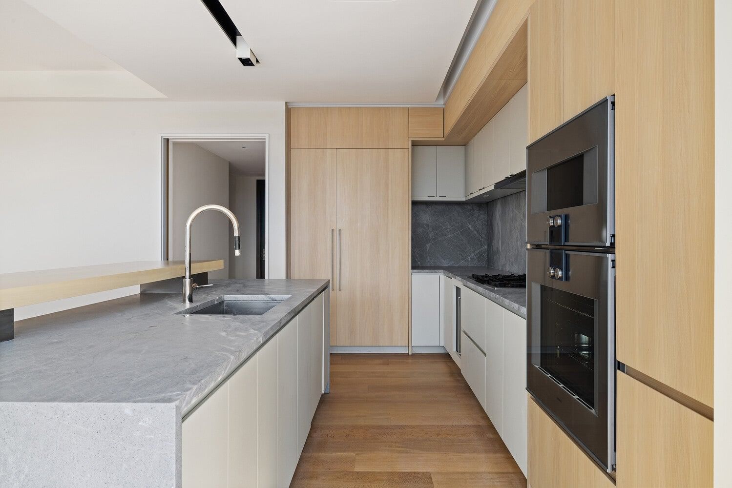 Real estate property located at 100 VANDAM #10A, New York, Hudson Square, New York City, NY, US