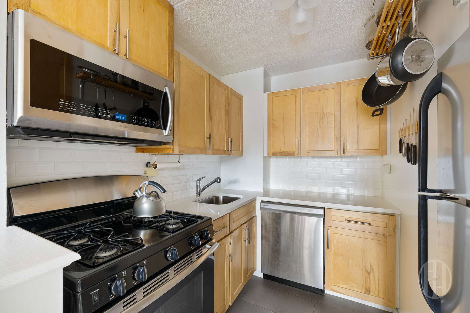 Real estate property located at 300 110th #6H, New York, Upper West Side, New York City, NY, US