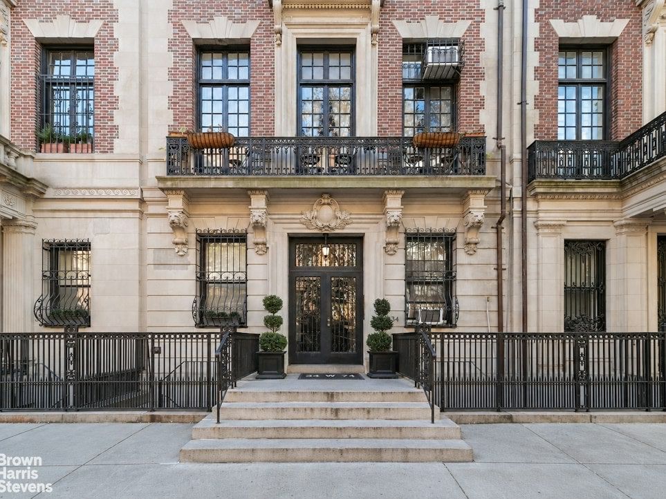 Real estate property located at 32 74TH #1, New York, Upper West Side, New York City, NY, US