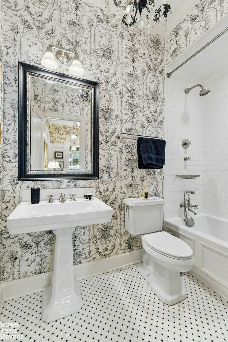 Real estate property located at 32 74TH #1, New York, Upper West Side, New York City, NY, US