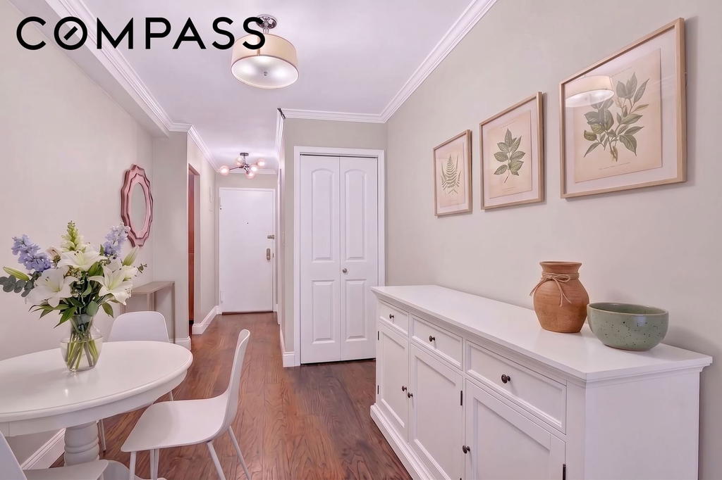 Real estate property located at 370 76th A1104, New York, Lenox Hill, New York City, NY, US