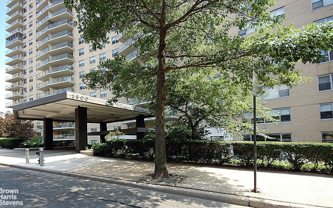 Real estate property located at 2500 JOHNSON #11J, Bronx, Spuyten Duyvil, New York City, NY, US
