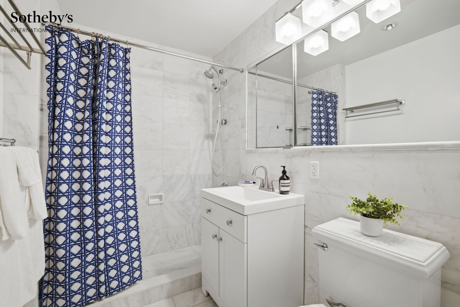 Real estate property located at 136 Broadway #3A, New York, Two Bridges, New York City, NY, US