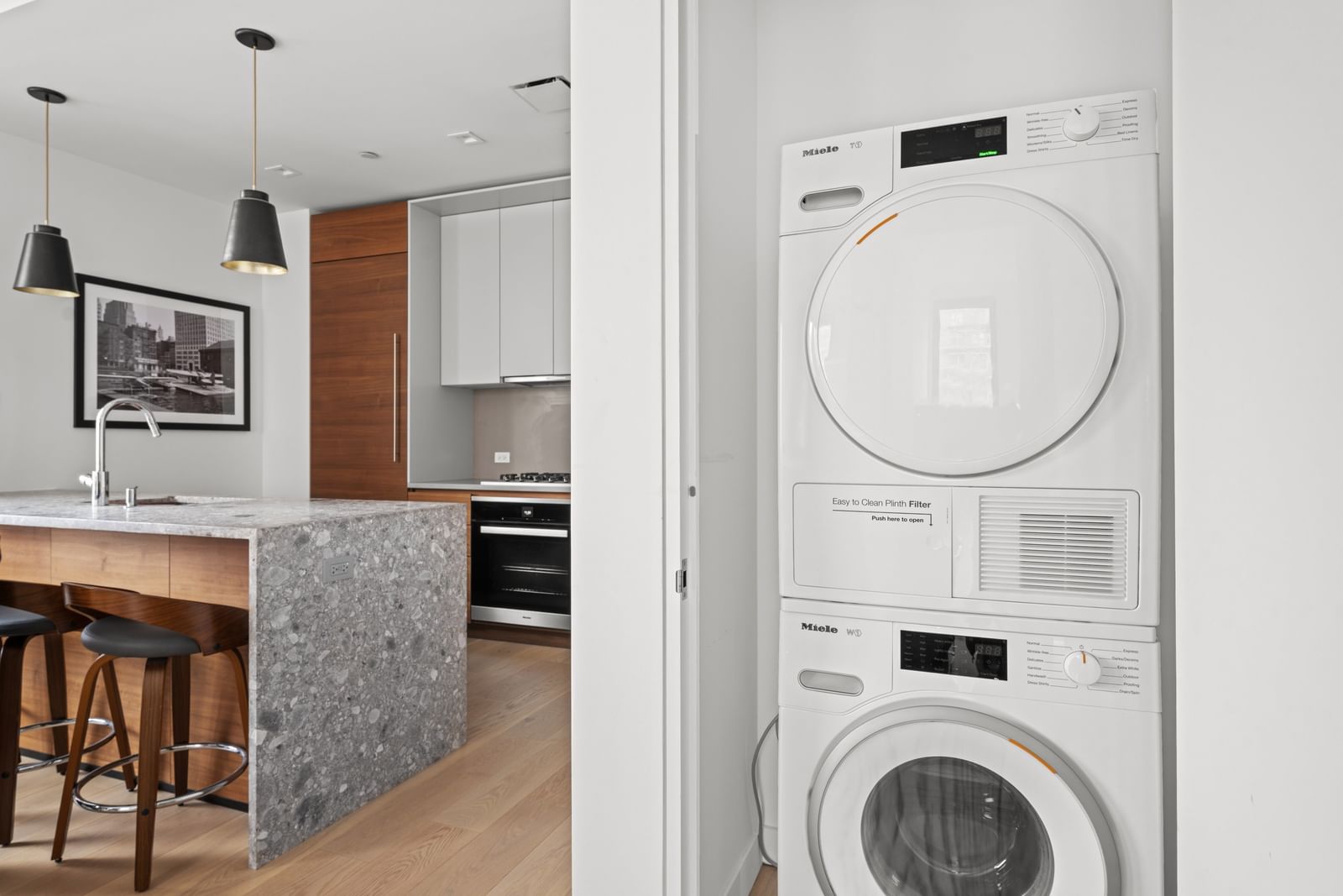 Real estate property located at 21-21 31st #2L, Queens, Ditmars Steinway, New York City, NY, US