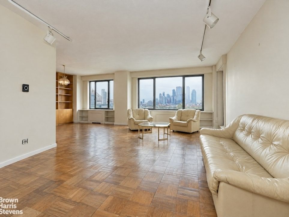 Real estate property located at 60 SUTTON #9CS, New York, Sutton Place, New York City, NY, US