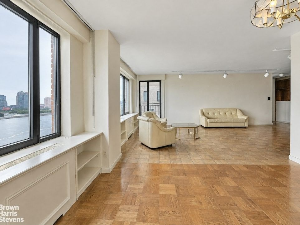 Real estate property located at 60 SUTTON #9CS, New York, Sutton Place, New York City, NY, US