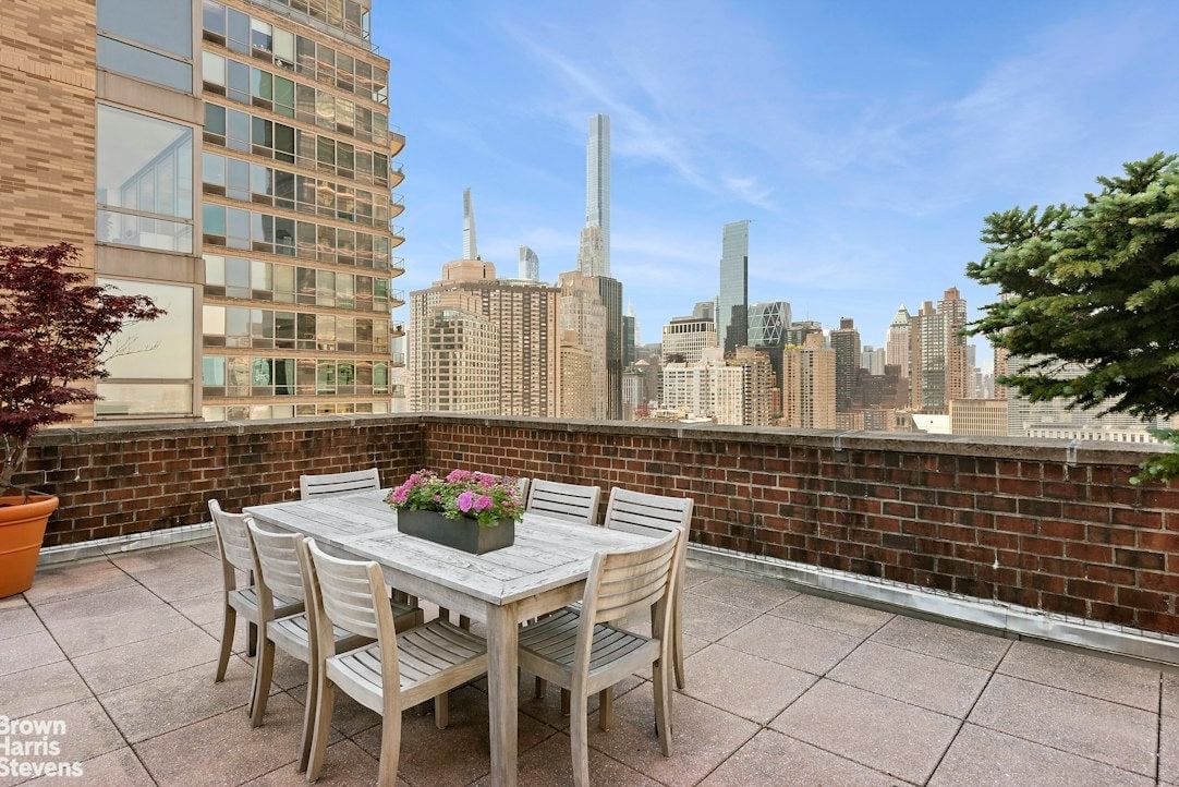 Real estate property located at 130 67TH #12C, New York, Lincoln Square, New York City, NY, US