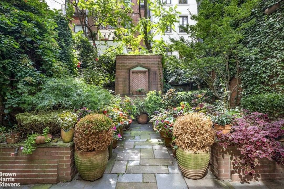 Real estate property located at 52 81ST, New York, Upper East Side, New York City, NY, US