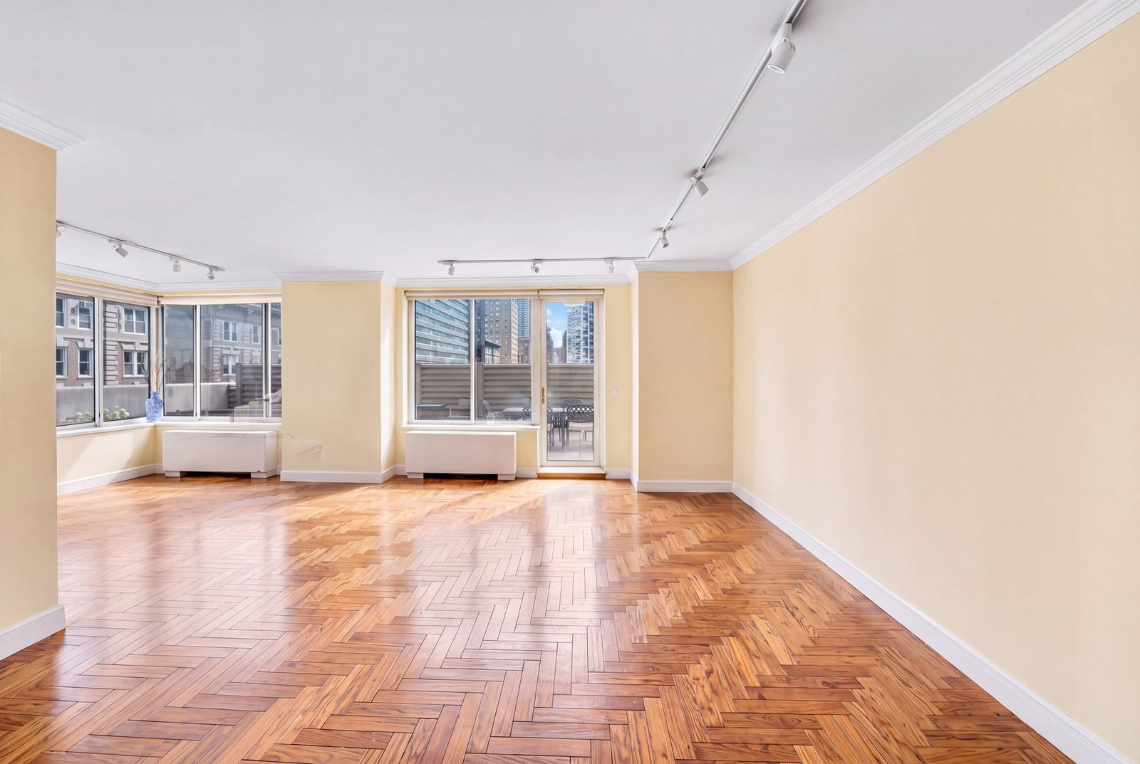 Real estate property located at 200 RIVERSIDE #5D, New York, Lincoln Square, New York City, NY, US