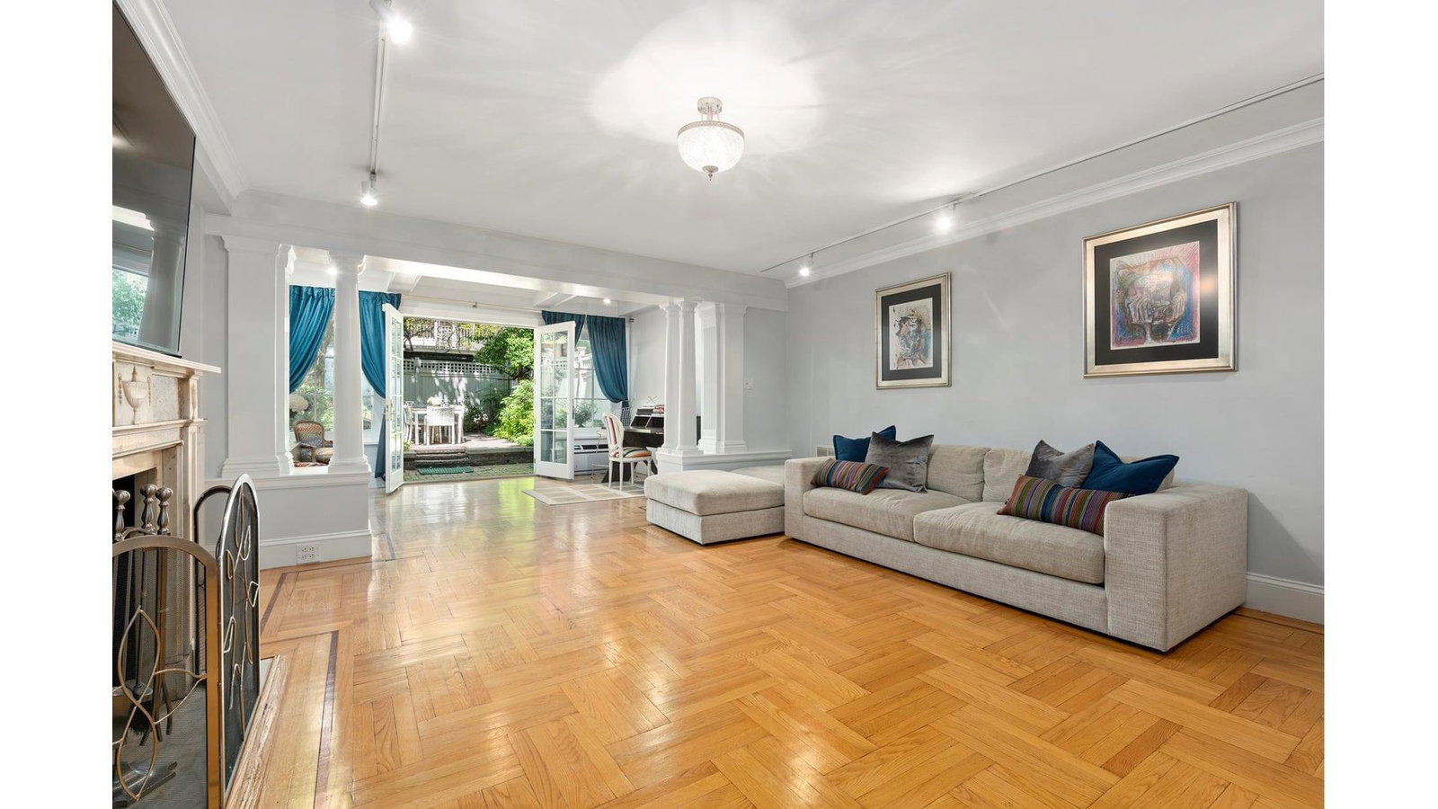 Real estate property located at 217 61ST, New York, Lenox Hill, New York City, NY, US