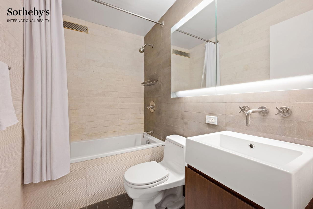 Real estate property located at 515 72nd #6J, New York, Lenox Hill, New York City, NY, US