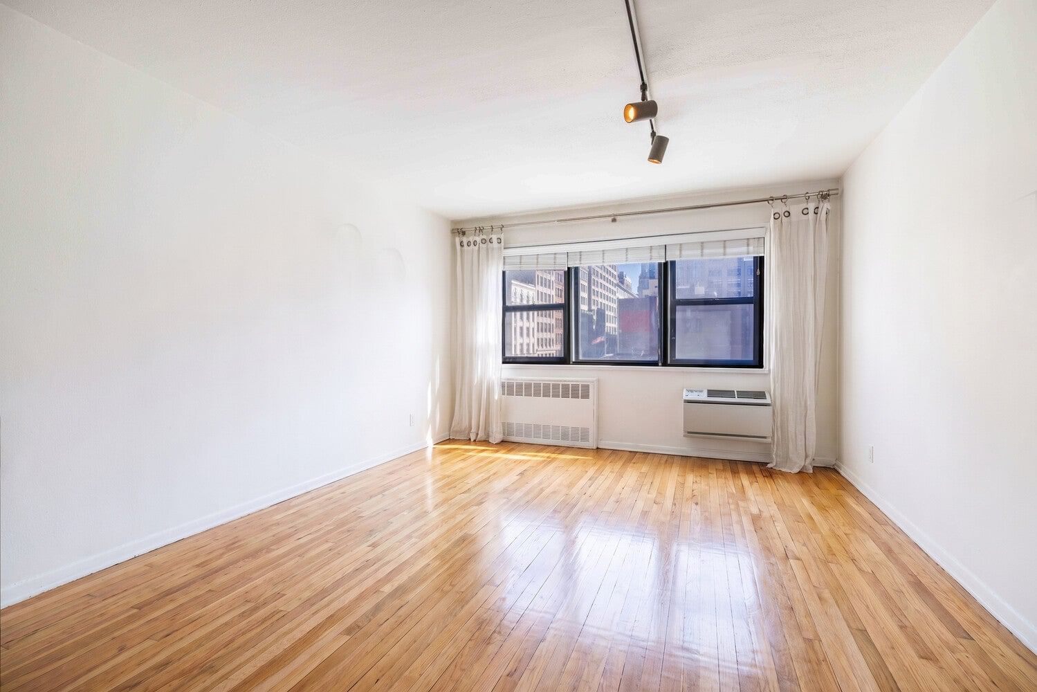 Real estate property located at 140 7TH #5G, New York, Chelsea, New York City, NY, US