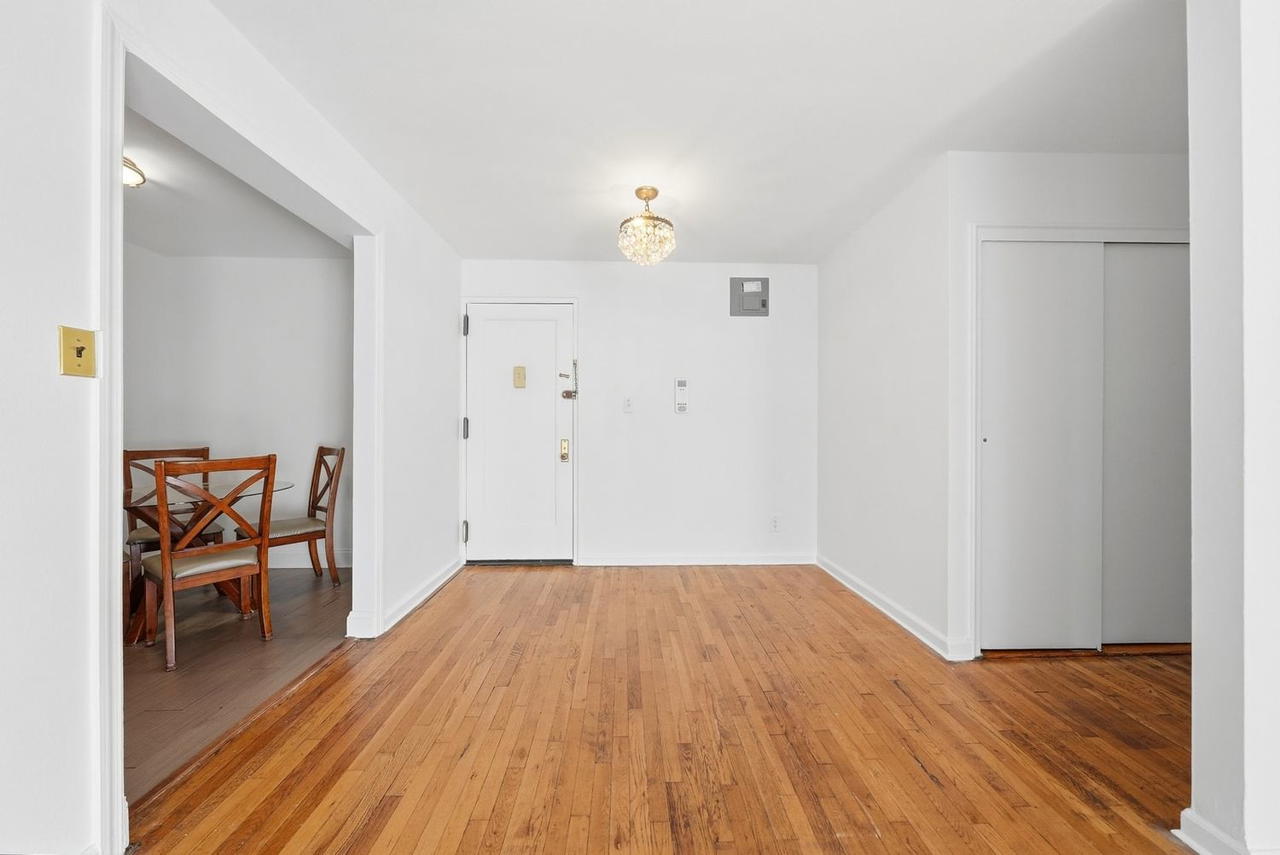 Real estate property located at 2860 BAILEY #5H, Bronx, Kingsbridge, New York City, NY, US