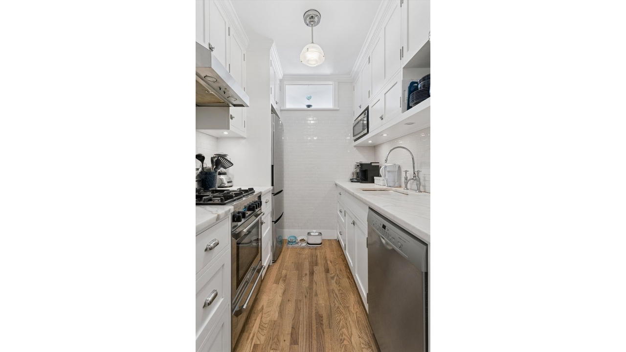 Real estate property located at 65 95TH #8B, New York, Upper West Side, New York City, NY, US