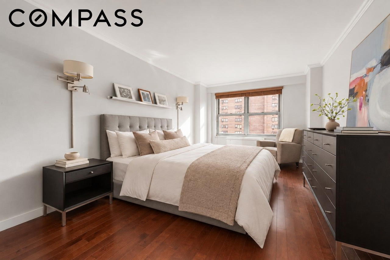 Real estate property located at 360 72nd B907, New York, Lenox Hill, New York City, NY, US