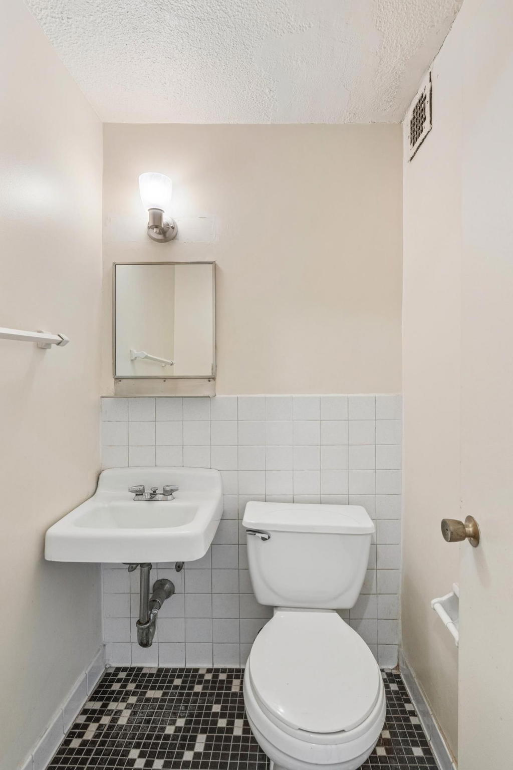 Real estate property located at 609 Columbus PH-18N, New York, Upper West Side, New York City, NY, US