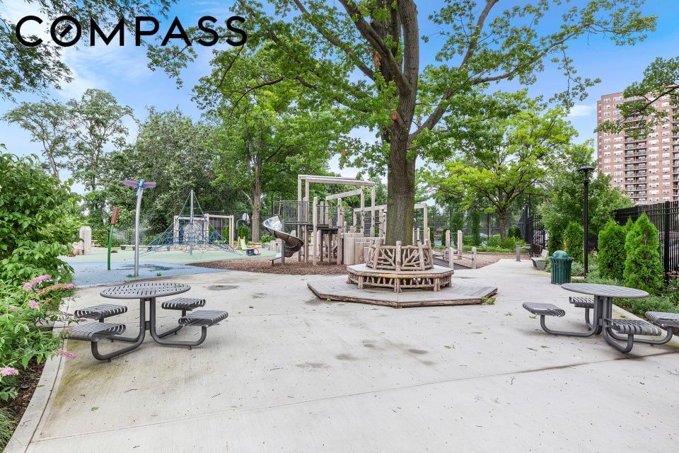 Real estate property located at 5900 Arlington #22N, Bronx, North Riverdale, New York City, NY, US