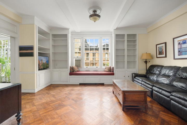 Real estate property located at 320 87TH #4E, New York, Upper West Side, New York City, NY, US