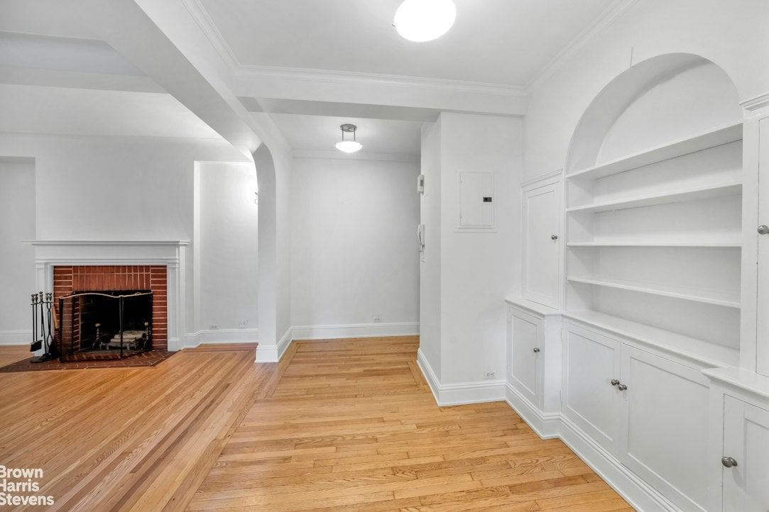 Real estate property located at 315 68TH #2P, New York, Lenox Hill, New York City, NY, US