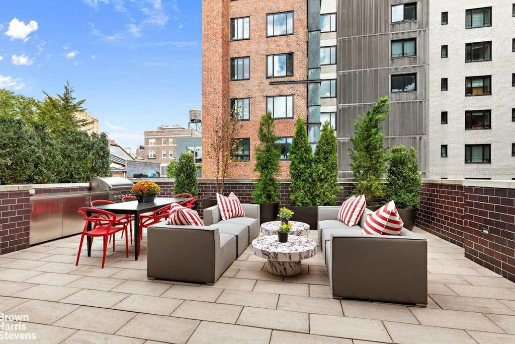 Real estate property located at 135 4TH PHE, New York, Greenwich Village, New York City, NY, US