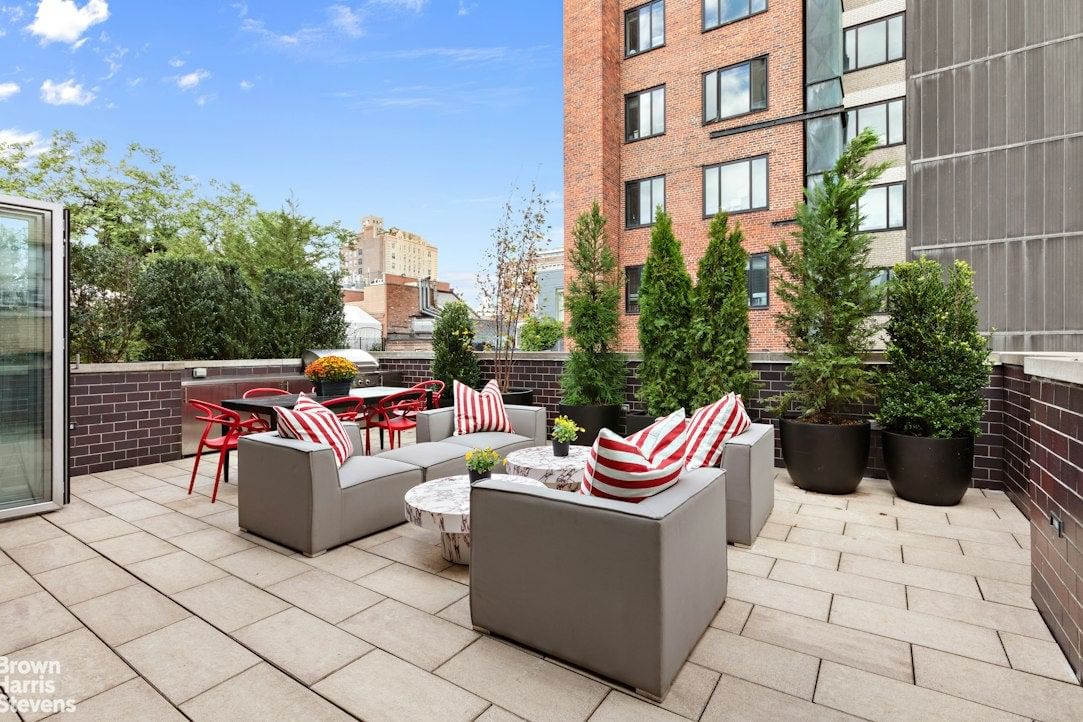 Real estate property located at 135 4TH PHE, New York, Greenwich Village, New York City, NY, US