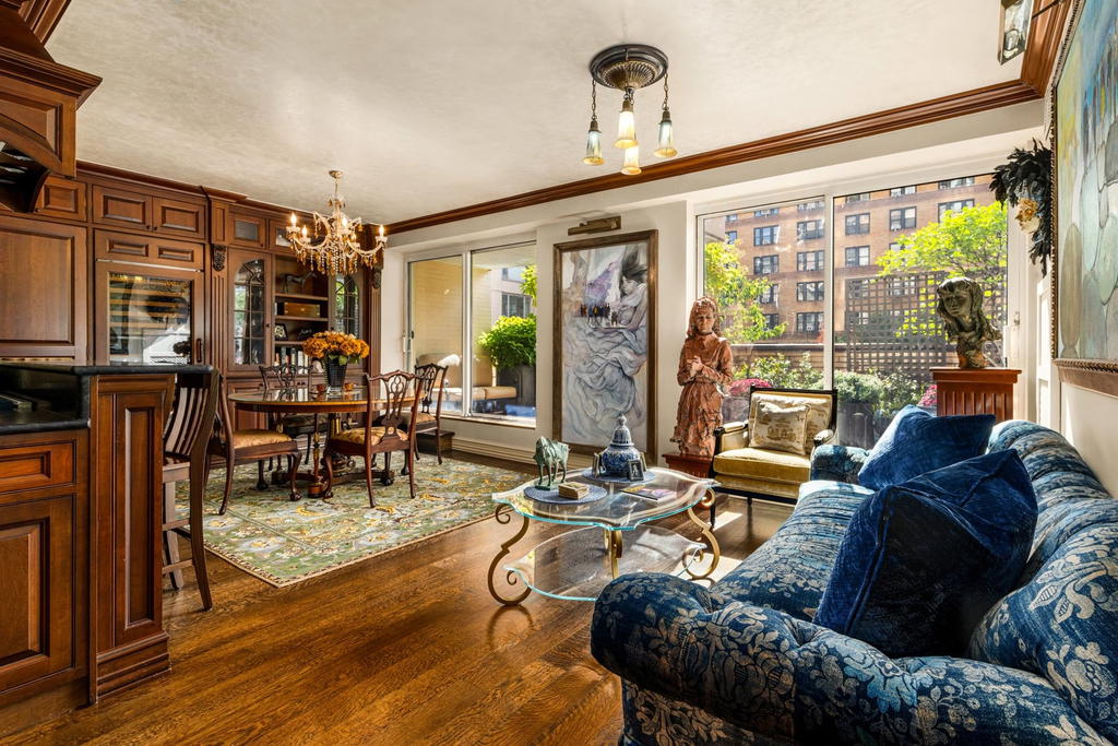 Real estate property located at 200 69TH #4LM, New York, Lenox Hill, New York City, NY, US