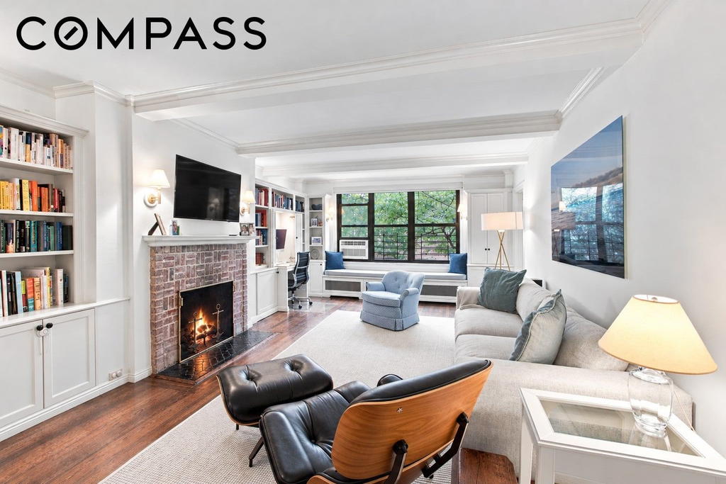 Real estate property located at 210 73rd #4A, New York, Lenox Hill, New York City, NY, US