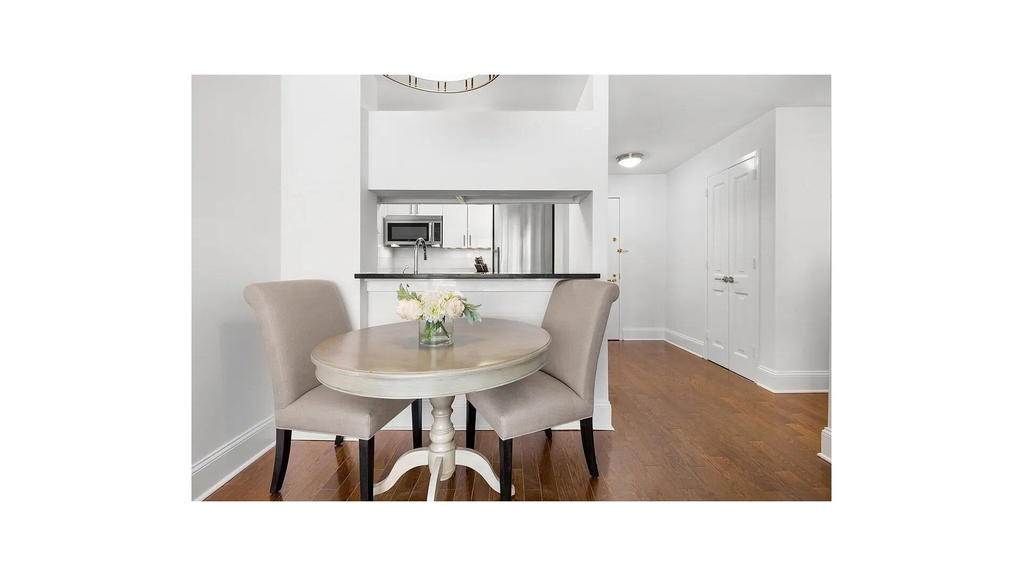 Real estate property located at 300 64TH #6E, New York, Lenox Hill, New York City, NY, US