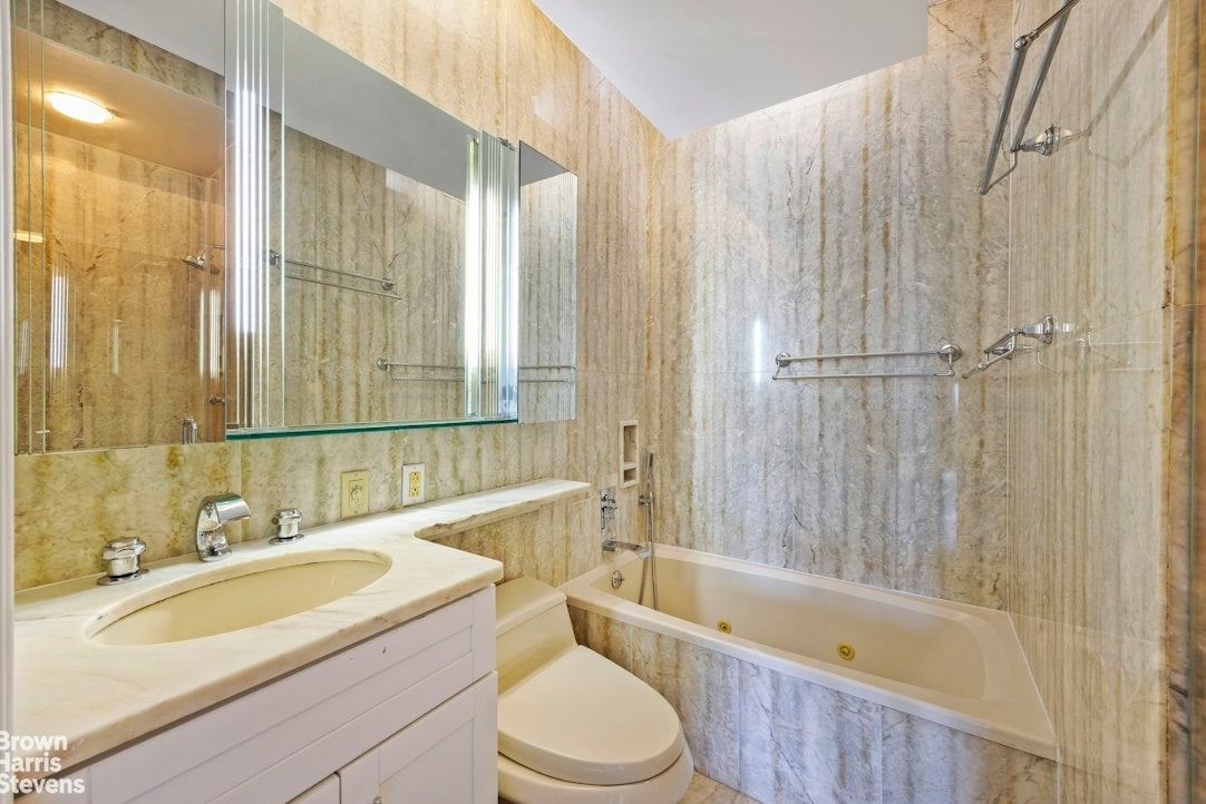 Real estate property located at 530 76TH #29D, New York, Lenox Hill, New York City, NY, US