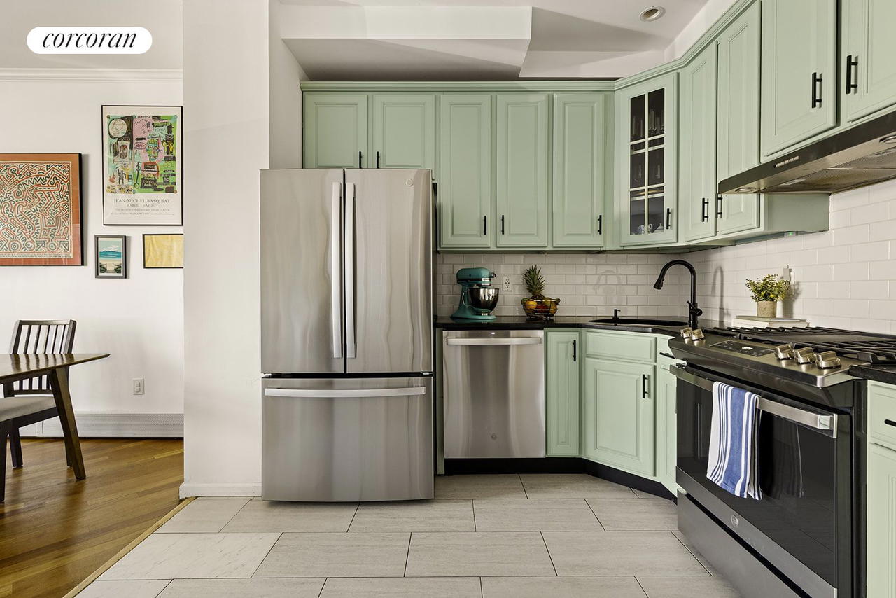 Real estate property located at 370 90th #2D, Kings, Bay Ridge, New York City, NY, US