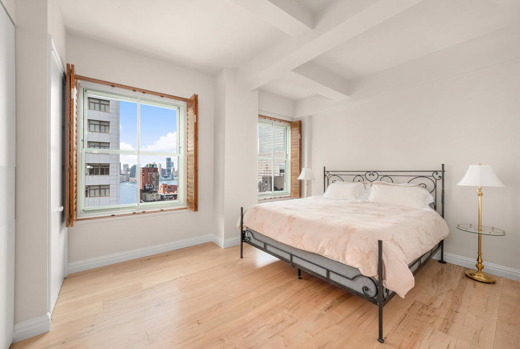 Real estate property located at 88 GREENWICH #2101, New York, Financial District, New York City, NY, US