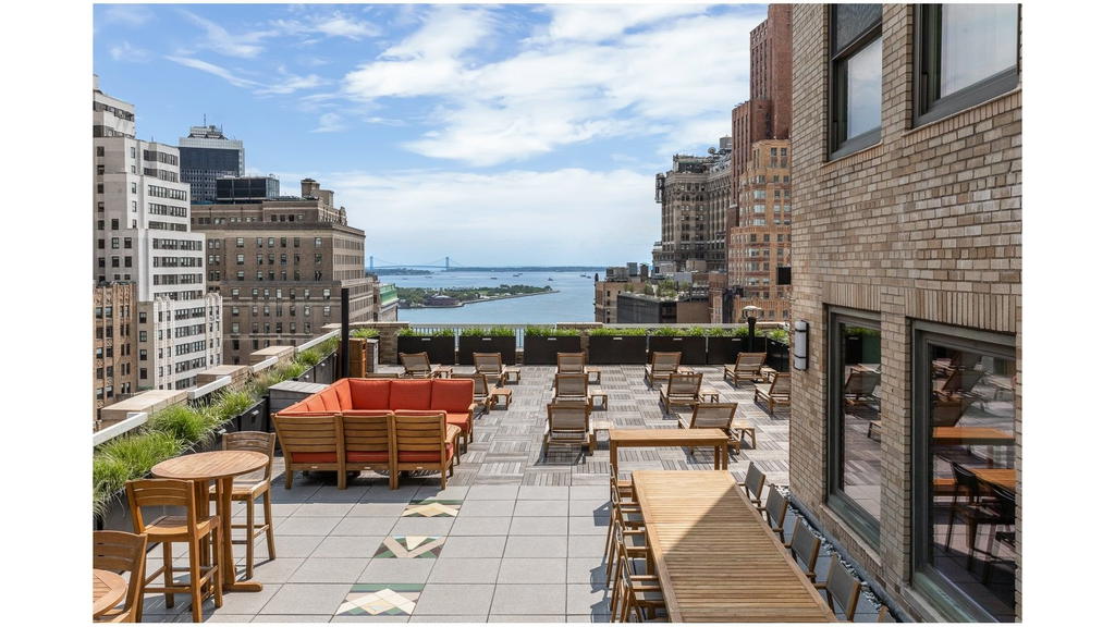 Real estate property located at 88 GREENWICH #2101, New York, Financial District, New York City, NY, US
