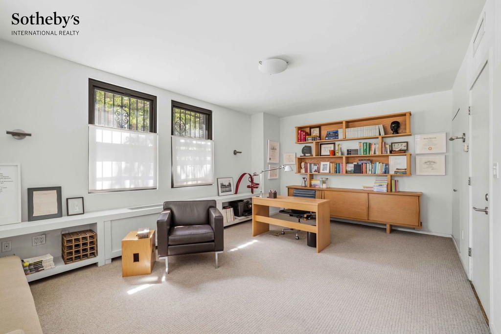 Real estate property located at 930 Park #1C, New York, Upper East Side, New York City, NY, US