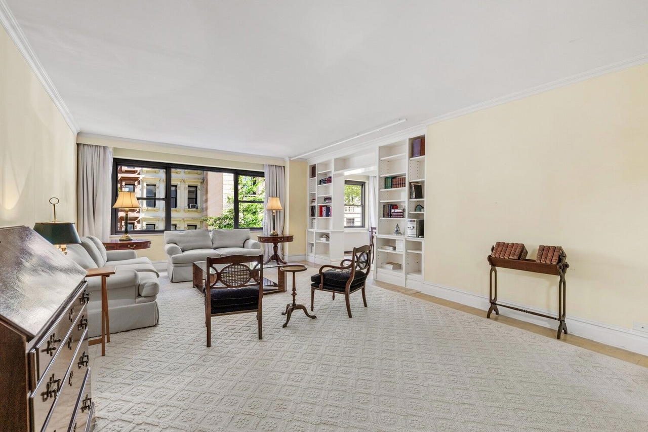 Real estate property located at 650 PARK #2C, New York, Lenox Hill, New York City, NY, US