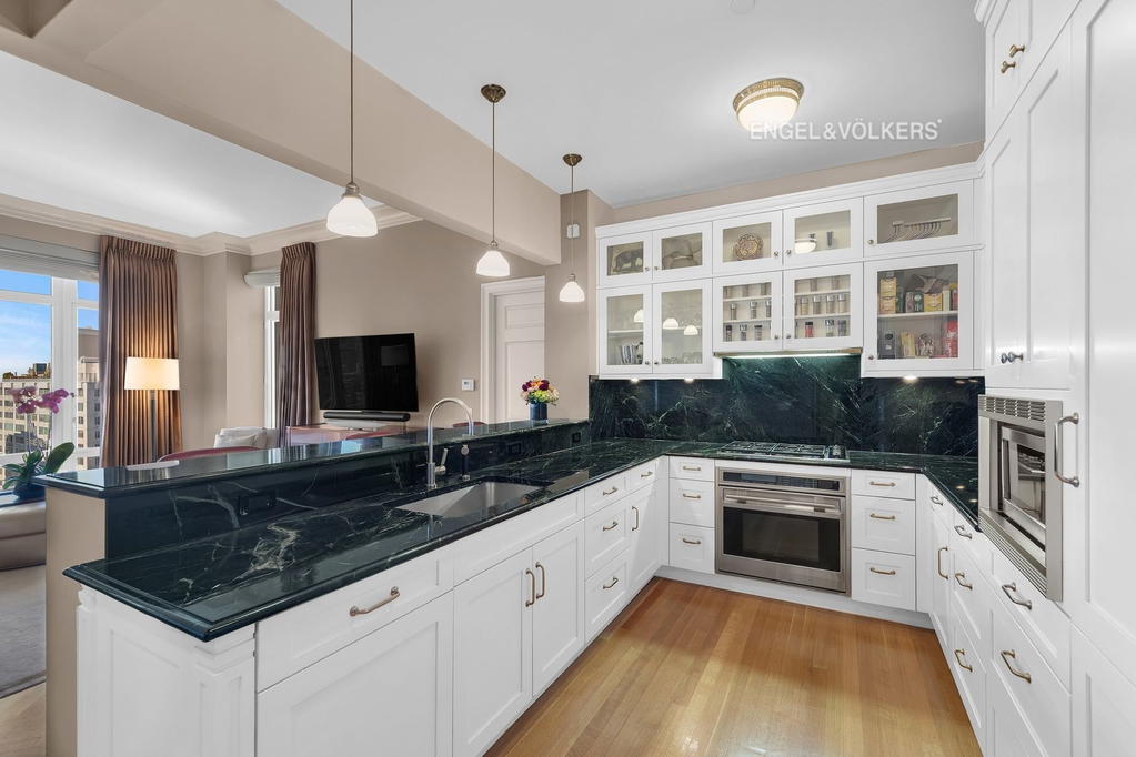 Real estate property located at 15 Central #25E, New York, Lincoln Square, New York City, NY, US