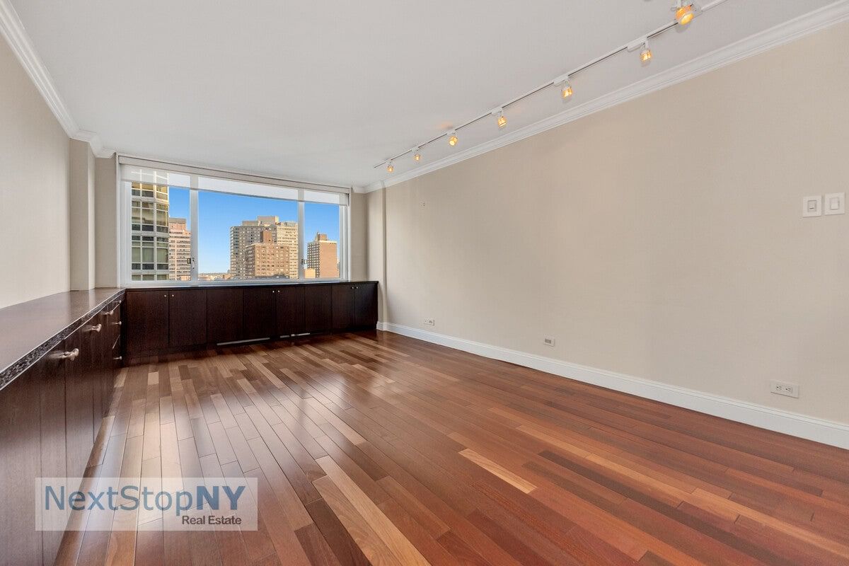 Real estate property located at 245 54TH #24J, New York, Sutton Place, New York City, NY, US