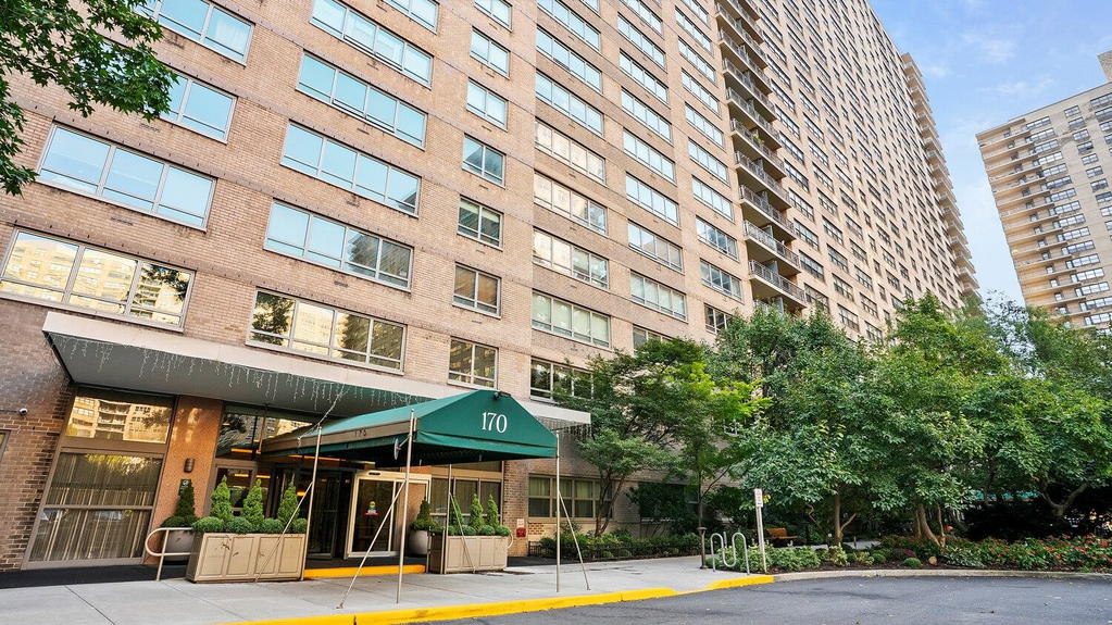 Real estate property located at 170 END #2H/PARKING, New York, Lincoln Square, New York City, NY, US