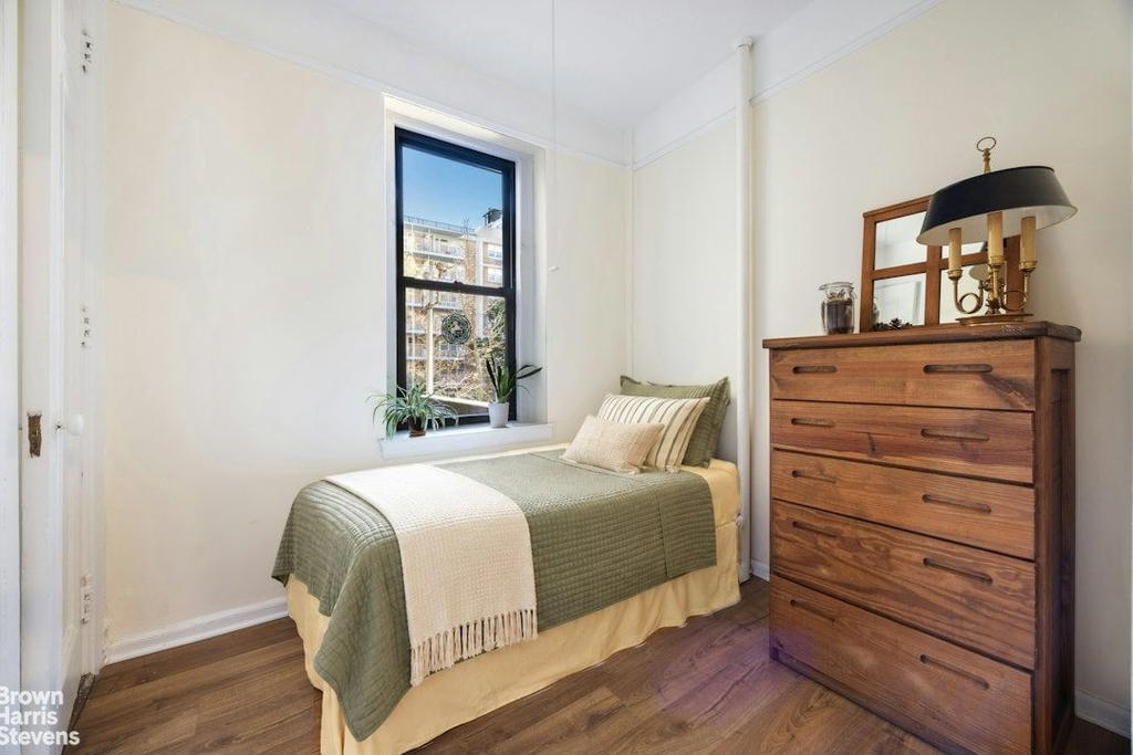 Real estate property located at 37 93RD #12, New York, Upper West Side, New York City, NY, US
