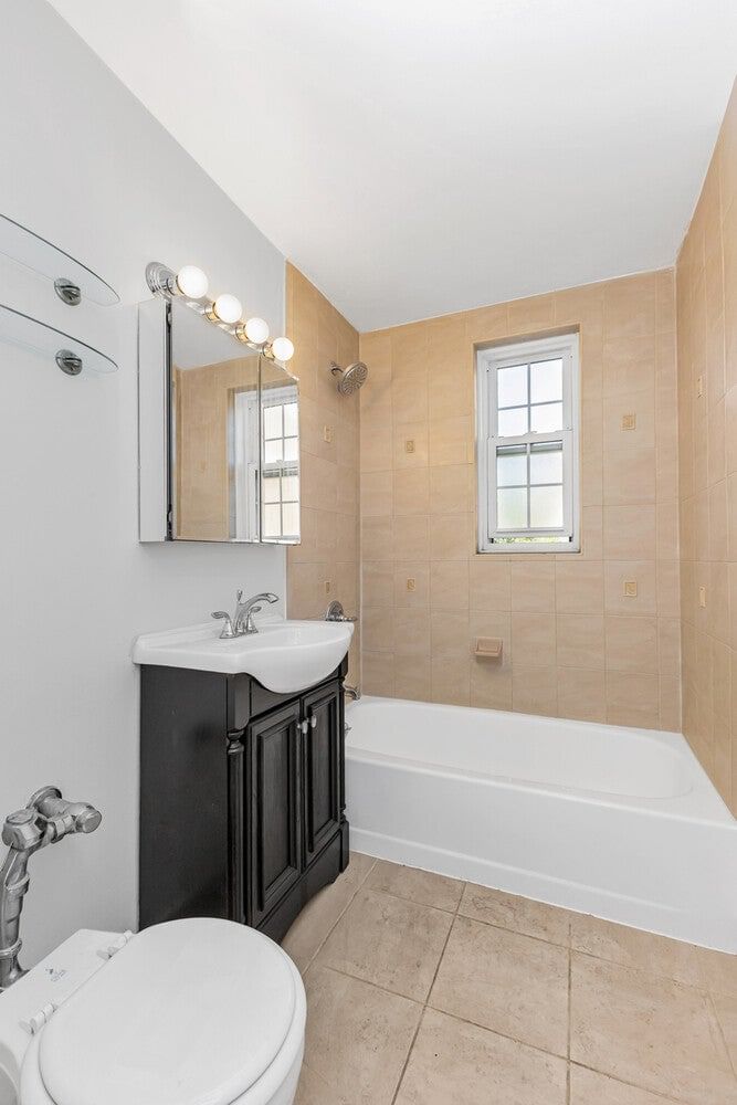 Real estate property located at 140-21 BURDEN #306, Queens, Briarwood, New York City, NY, US