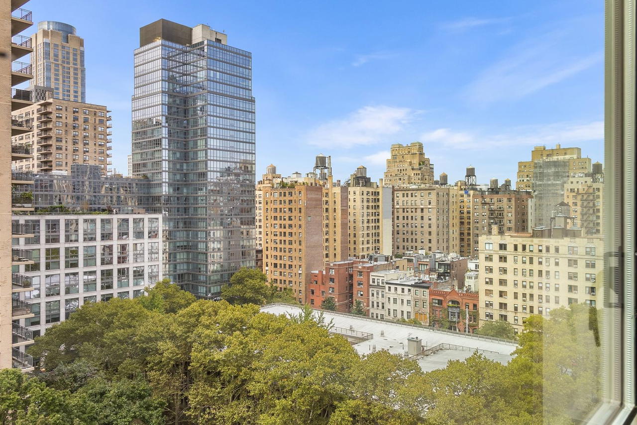 Real estate property located at 170 End #15L, New York, Lincoln Square, New York City, NY, US