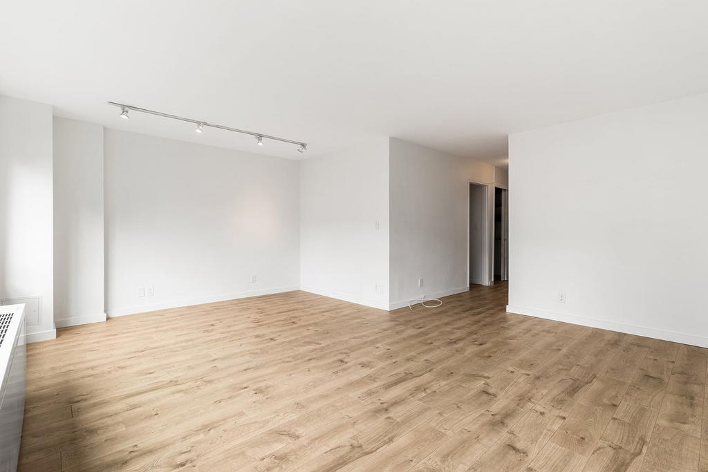 Real estate property located at 170 End #15L, New York, Lincoln Square, New York City, NY, US