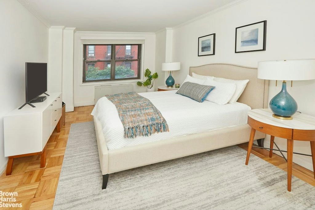 Real estate property located at 301 69TH #3F, New York, Lenox Hill, New York City, NY, US
