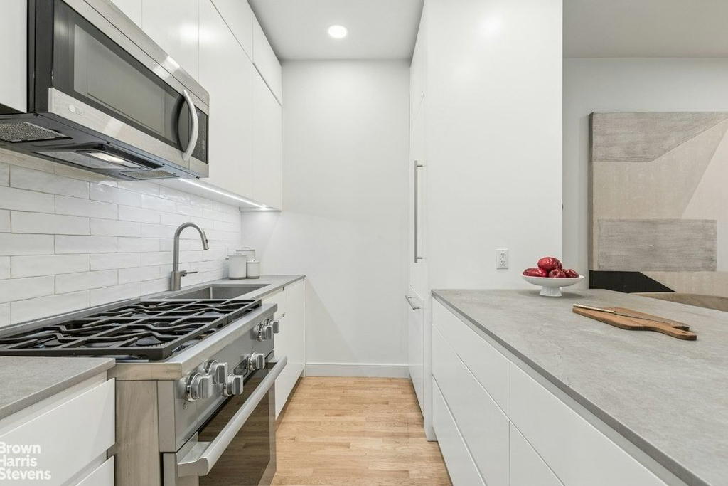 Real estate property located at 161 REMSEN #2A, Kings, Brooklyn Heights, New York City, NY, US
